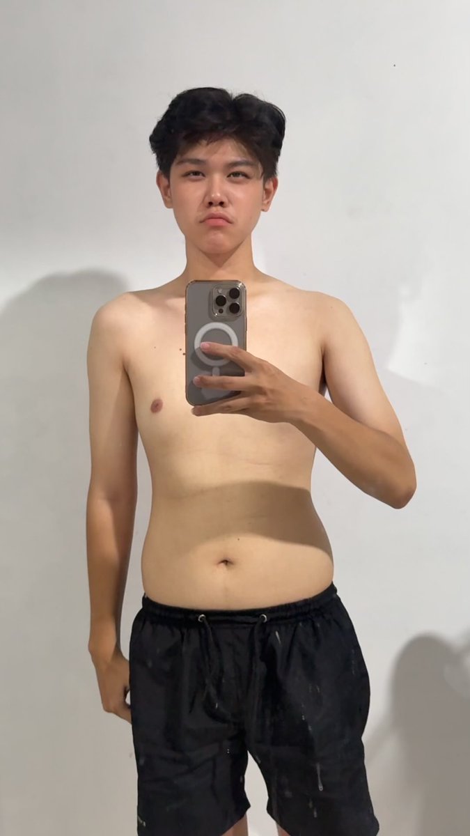 baeknass's tweet photo. After 1 mouth 

#gymrat #health https://t.co/mWJQYHd0db