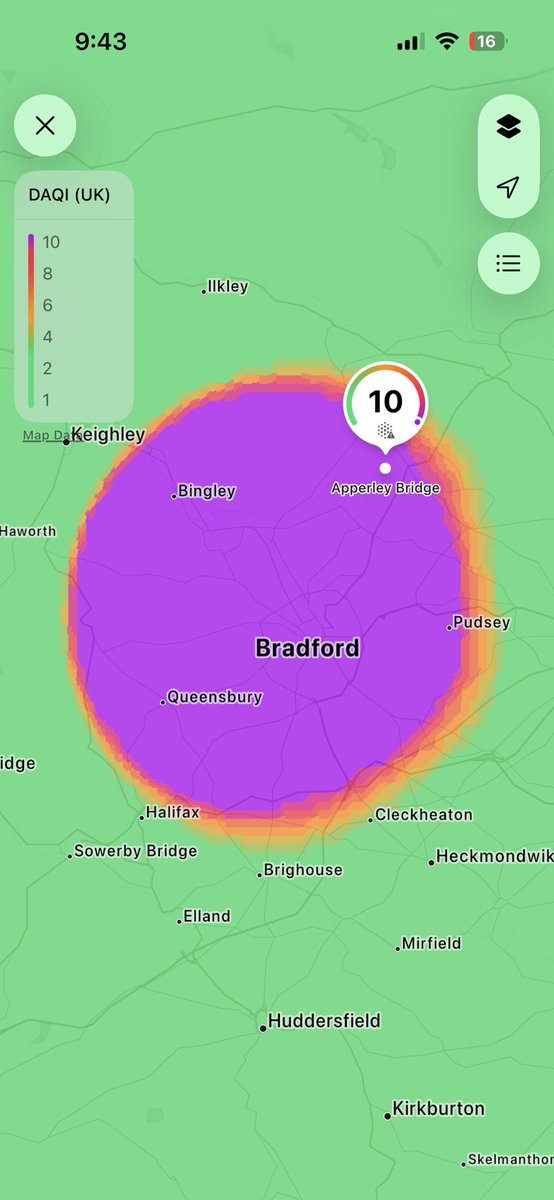 davidmbell's tweet photo. @Bradford_TandA @BradDeas_TandA what’s going on with the air quality in Bradford tonight!? https://t.co/CJO0YHDaH8