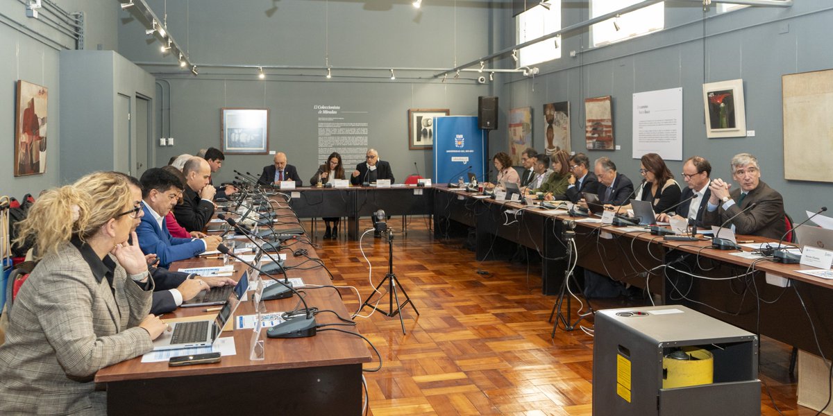 Universidad Alberto Hurtado tweet media
