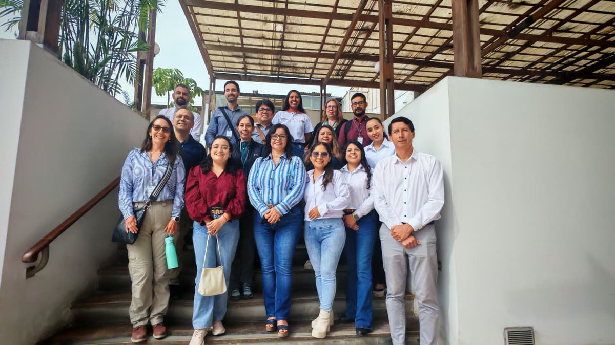 CITEmadera's tweet photo. 🌍🤝 Recibimos la visita del Banco Mundial en el CITEmadera y del Mueble

En el marco de los proyectos ProCiencia, compartimos experiencias y avances vinculados al desarrollo tecnológico e innovación en el sector madera y muebles.

 #BancoMundial #ProCiencia #InnovaciónProductiva https://t.co/VidbnpkVjr