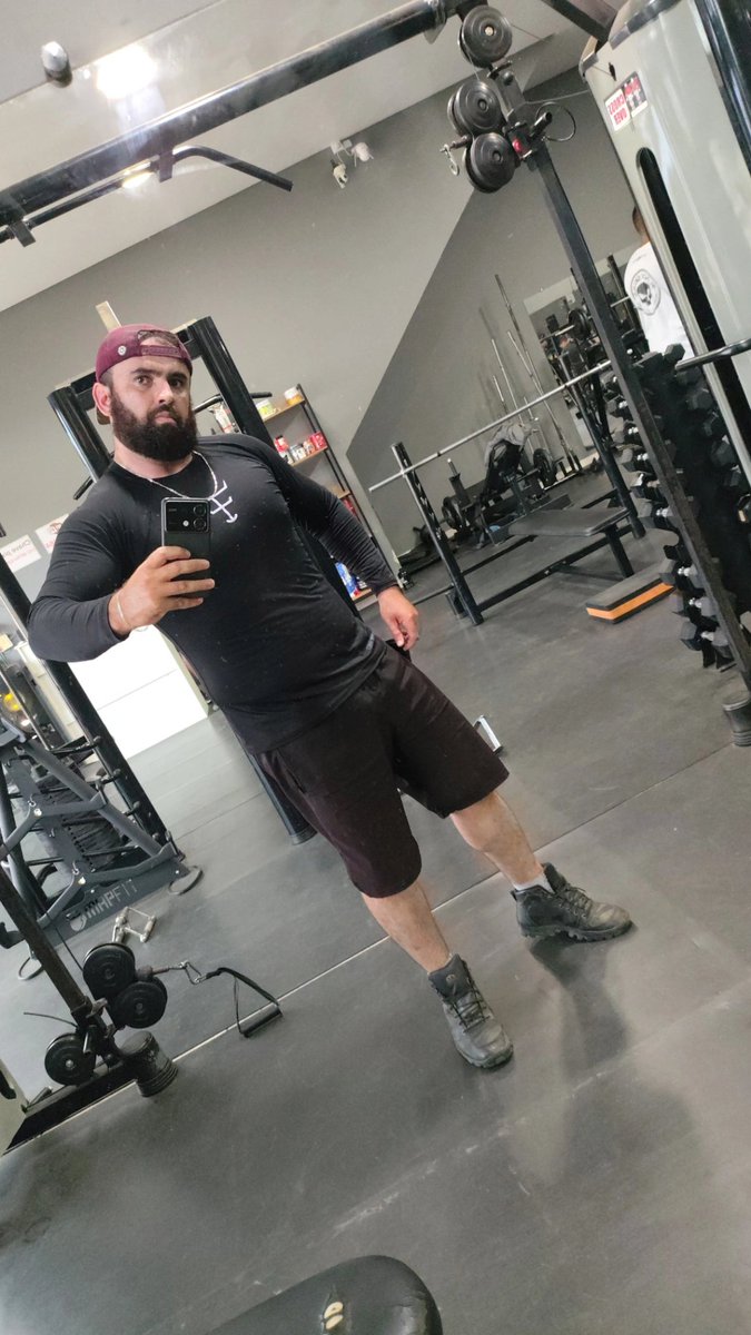 VFilho94789's tweet photo. 💪💪💪💪💪🤠🤠🤠🤠 https://t.co/obpTLsRUSX