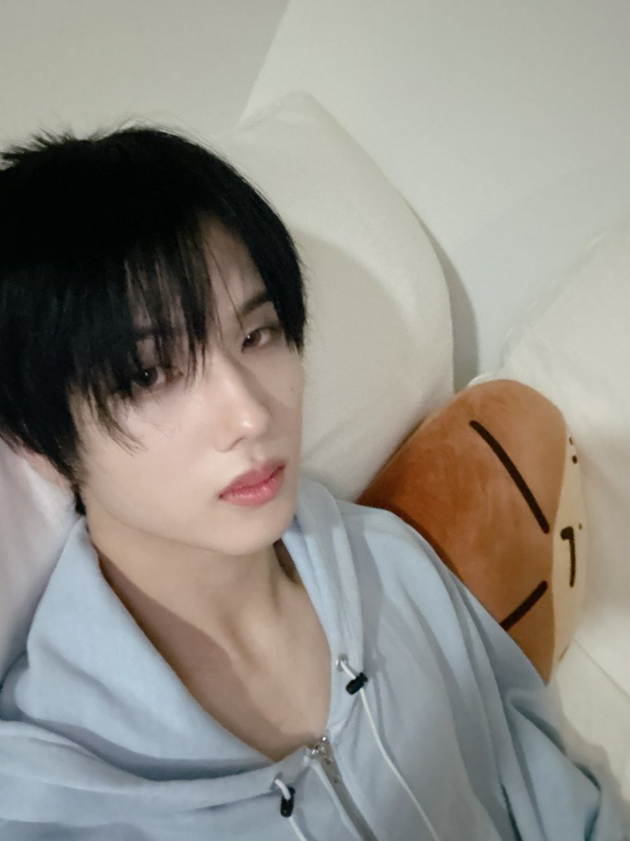 Timetojisung_'s tweet image. 240428 버블
#지성 #JISUNG