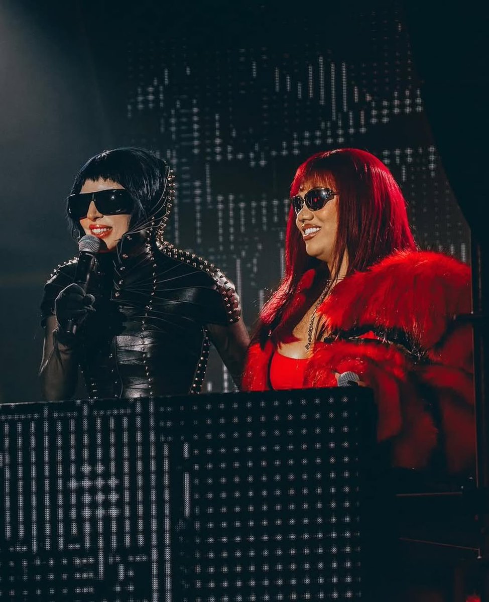 Gracias a Parris Goebel por haber llegado a la vida de Lady Gaga y habernos regalado una de sus mejores eras en años. 

Esperamos que sigan trabajando juntas para toda la eternidad.