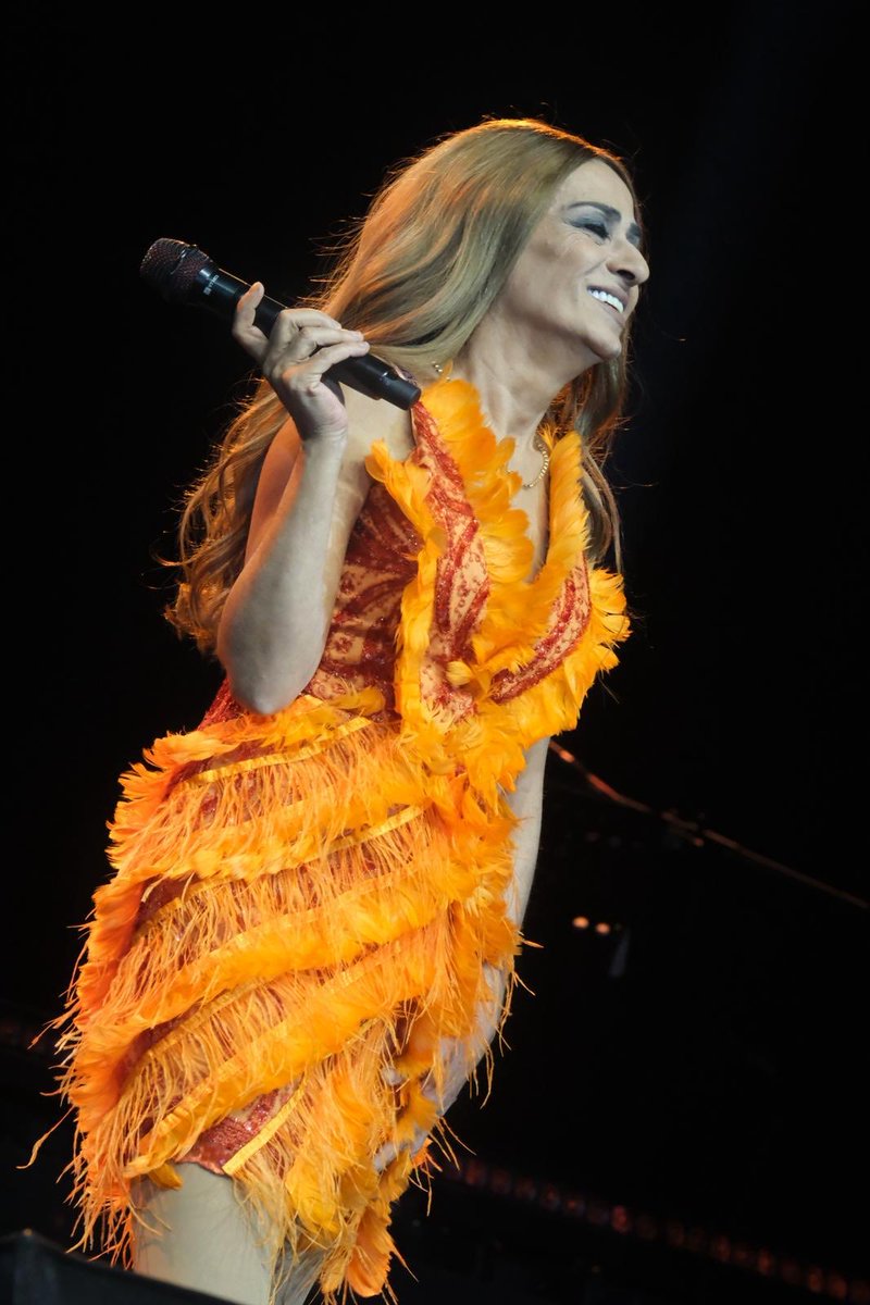 Yıldız Tilbe (@yildizztilbee) on Twitter photo 