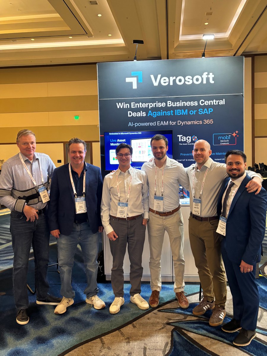 VerosoftDesign's tweet photo. Day 1 at #DirectionsNA in the Sunshine State ☀️🌴
We hosted our ISV session on helping partners simplify client experiences with mobiCreator 🤖

Our team is ready to connect with the #BusinessCentral community ⤵️
📍 Booth G13 → come meet the team and see what you can build next. https://t.co/POV7MdwzkY
