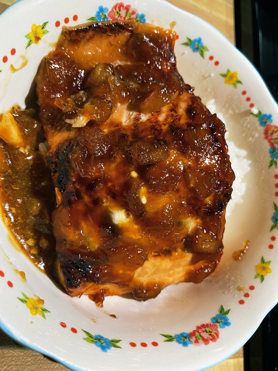 bluesguu's tweet photo. Teriyaki salmon nom https://t.co/1JCH25QSrD