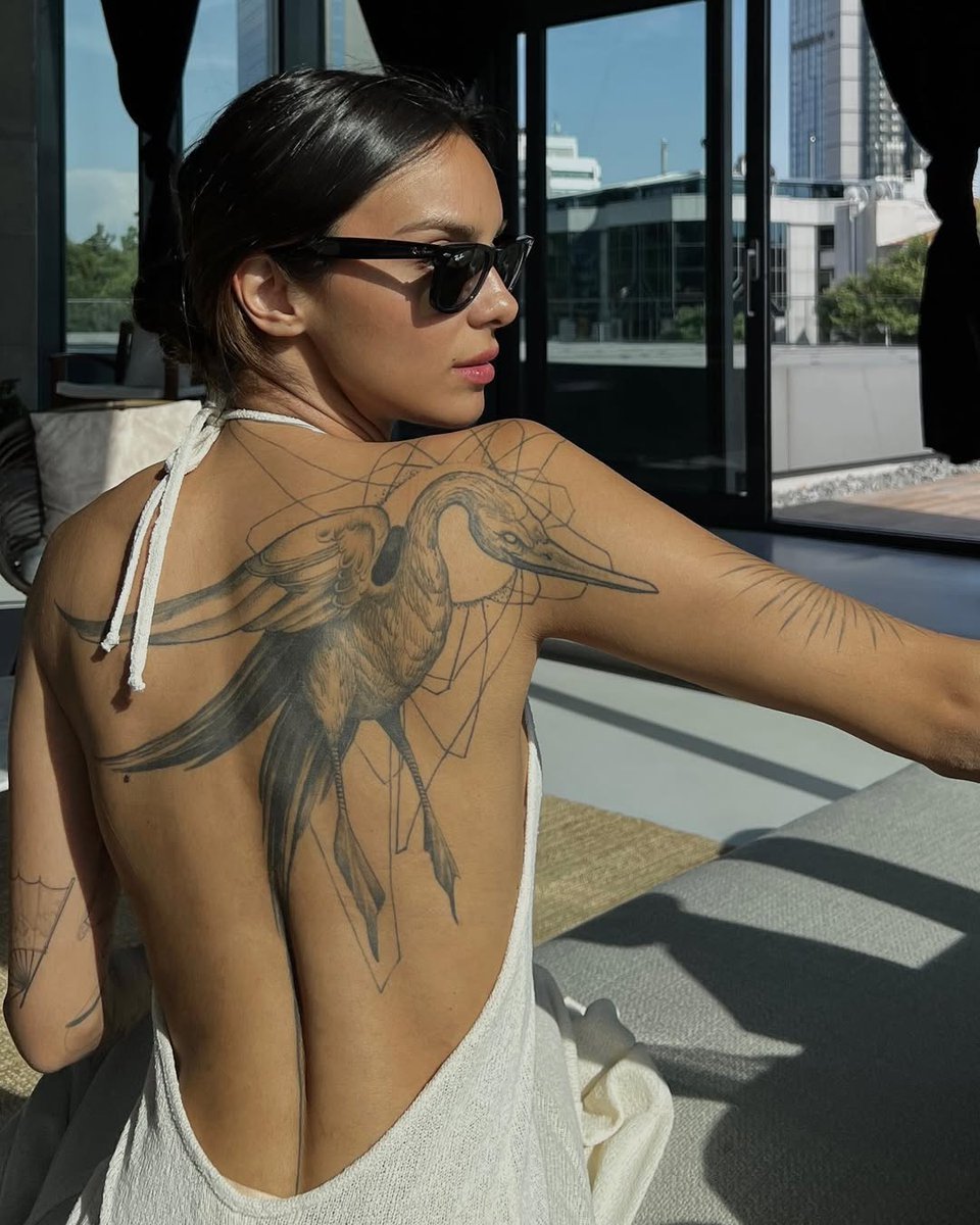 Daily Magazin tweet media