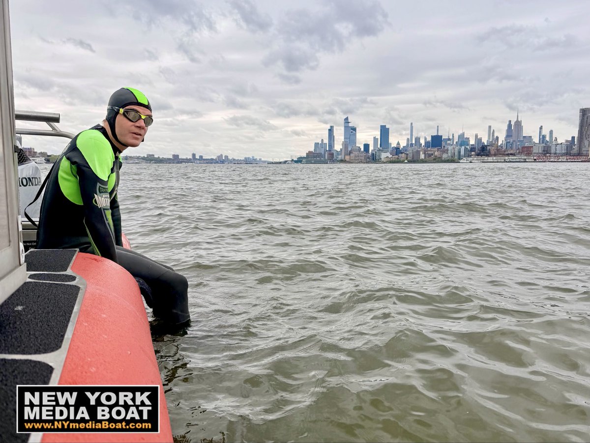 SwimWithSwain's tweet photo. Back in the Hudson River yesterday (where I belong) with @FranceTV 💙

“Aimer, c’est agir.”  —Victor Hugo 🤍

Merci à tous! ❤️ https://t.co/yWEDwZITVy