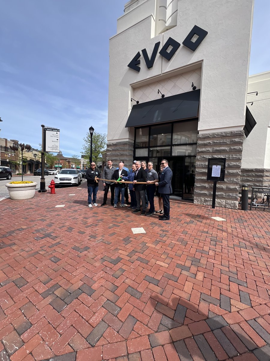 GoodmanRealEst's tweet photo. EVOO in Legacy Village is officially open for dinner service starting TODAY at 4:30 p.m.!

For opportunities at Legacy Village, please contact Zachary Sogoloff or Seth Marks.

Property Information: https://t.co/MpkltleNVh

https://t.co/W5r9x11zyW

#cre #goodmanre #ChainLinksCRE https://t.co/wvgbQYBJXx