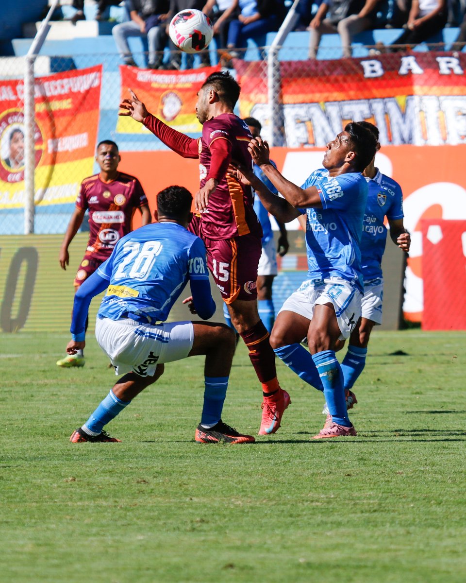 Liga1TeApuesto's tweet image. ¡Descanso en Tarma! ⚔️

Finaliza la primera mitad del encuentro. ADT y Los Chankas igualan sin goles hasta el momento. 🔥

📸 ITEA Sport

#Liga1TeApuesto
#ElADNdelHincha