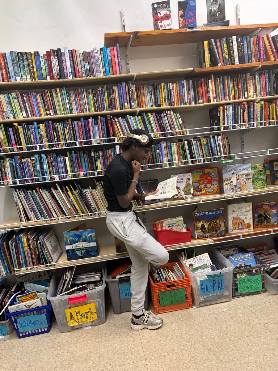 Tree House Books tweet media