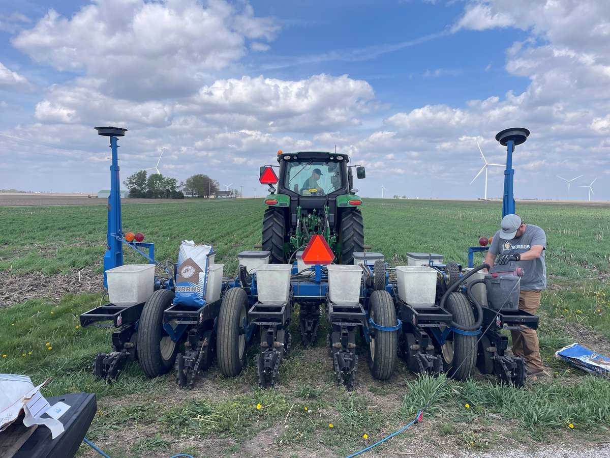 BurrusSeed's tweet image. ISU soybean research plot 📍 McLean Co., IL

Strong data starts with strong execution in the field.

#Soybeans #BurrusSeed #plant26