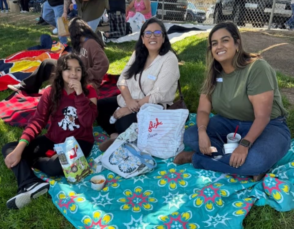 MercedWCUSD's tweet photo. Families lunched together, showing up in HUNDREDS to support our Panthers! https://t.co/FMSlvJoING
