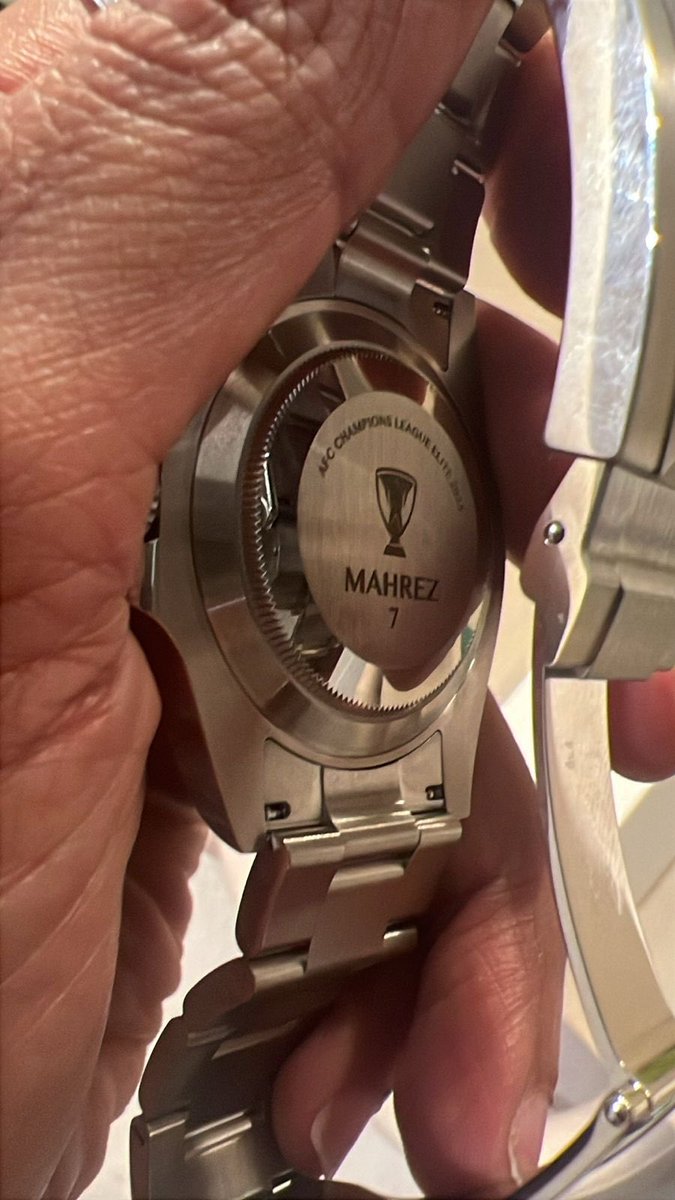 عمرو tweet media