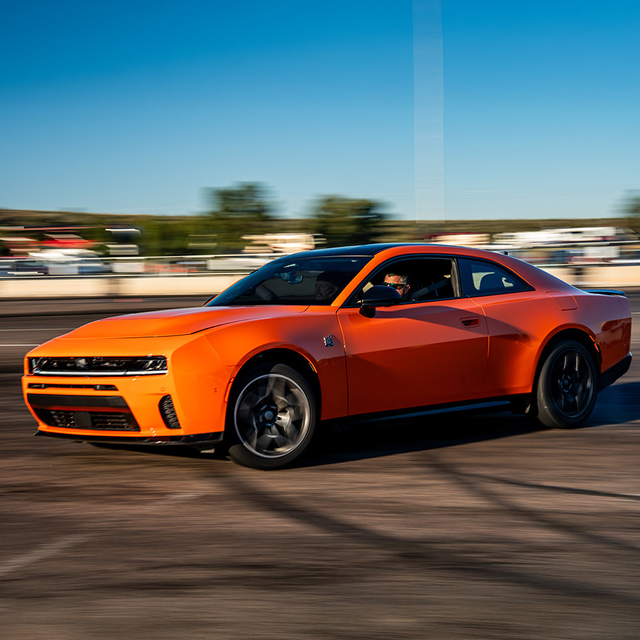 FieldsCJDRIL's tweet image. Throttle therapy.🔥
Find your #Dodge today: fieldscjdr.com (link in bio) or call our team (847) 386-2087.
_
#FieldsCJDR #Glenview #IL #FieldsDodge