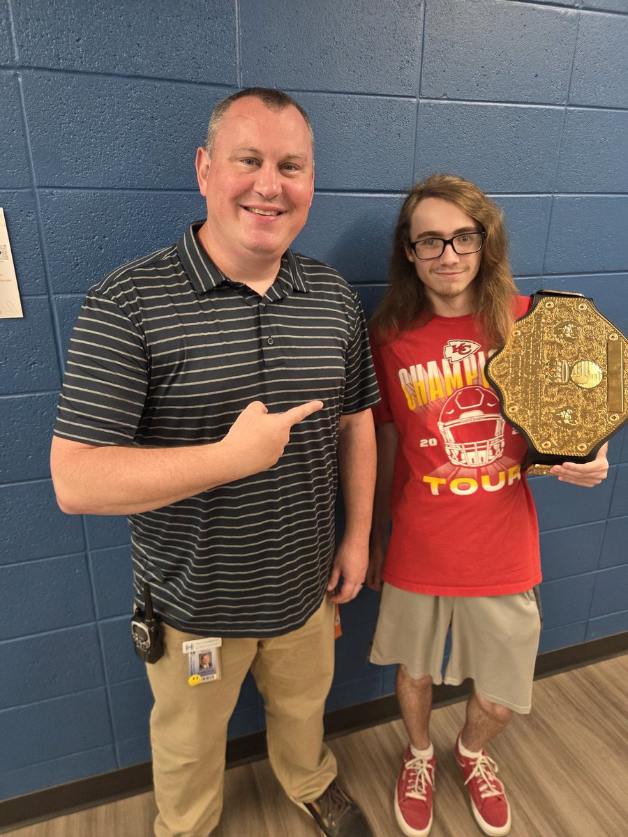 RichDameron's tweet photo. 335 students had 100% attendance during Week 4 of ATTEND-A-MANIA @Hillcrest_SPS! Congrats to William Johnson for being our Main Event Winner! https://t.co/EYQNggk3sh