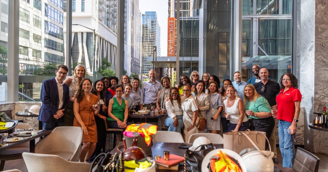 crewatlanta's tweet image. Hard to beat views like this.

The CREW Atlanta team spent time at the 1072 building learning about the vision and work behind Atlanta’s tallest tower — and it was just as impressive as you’d expect.

Swipe to see more from the tour. 

#CREWATL #CREW #CREWNetwork #1072Building