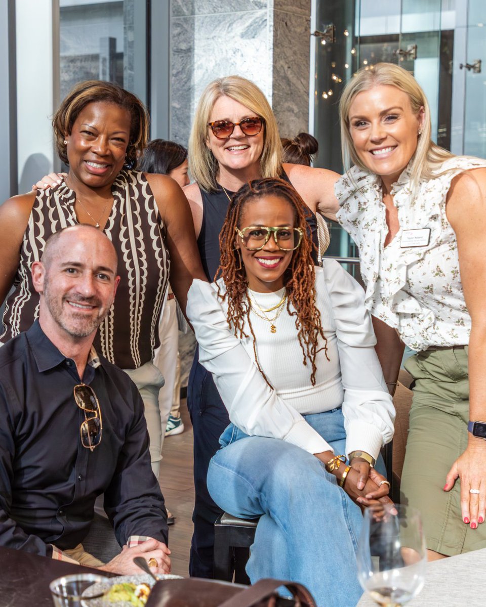 crewatlanta's tweet image. Hard to beat views like this.

The CREW Atlanta team spent time at the 1072 building learning about the vision and work behind Atlanta’s tallest tower — and it was just as impressive as you’d expect.

Swipe to see more from the tour. 

#CREWATL #CREW #CREWNetwork #1072Building