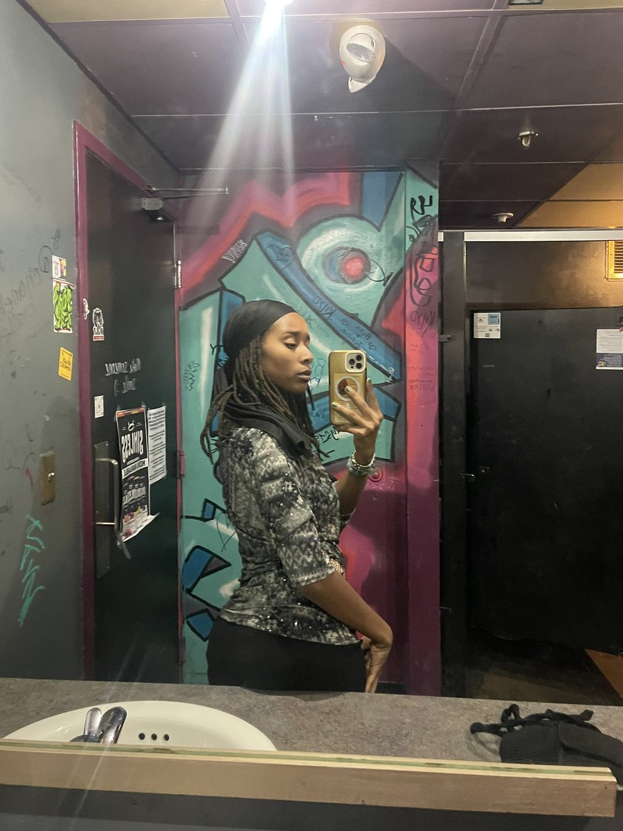 🌀🌀🌀✨✨✨ #models #nightlife #locs #womenwithlocs