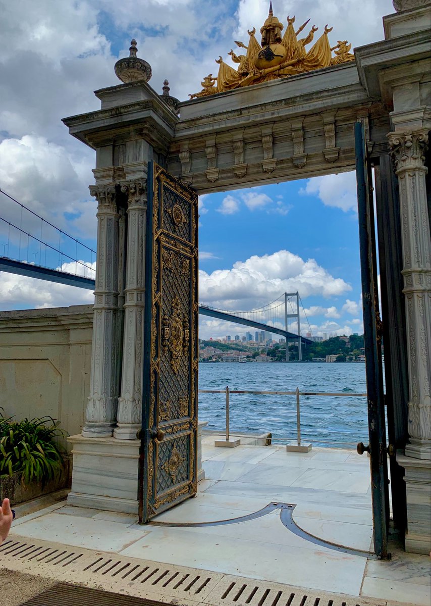 fzehraii's tweet photo. @garibansipsi İstanbul mavisi 🙂‍↔️ https://t.co/yNieknjpsY