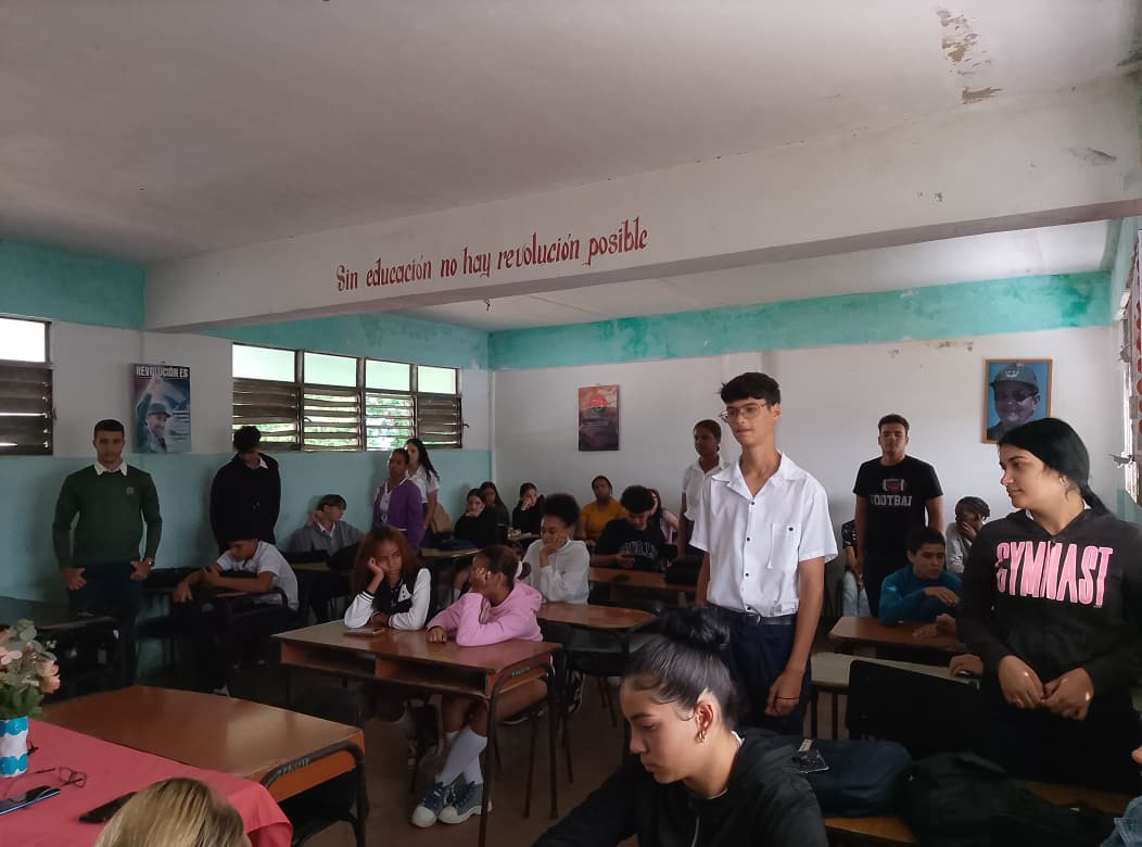 Yenisley Diaz Sub.General de Educación Candelaria tweet media