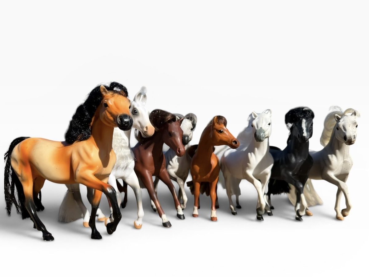 MaryBradshaw66's tweet image. Lot of Eight, Vintage 1990s GC, Grand Champion Hard Plastic Horses with Free Flowing Nylon Manes and Tales Just Listed in Etsy Store.

Follow Etsy Link in Bio: #grandchampion #horses #toyhorse #plastichorse #horse