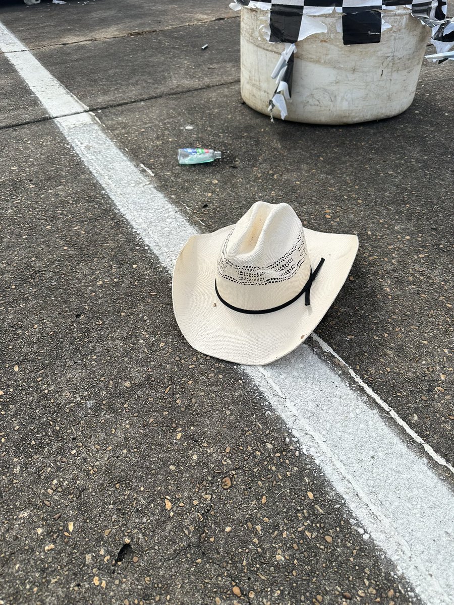 Talladega Superspeedway tweet media