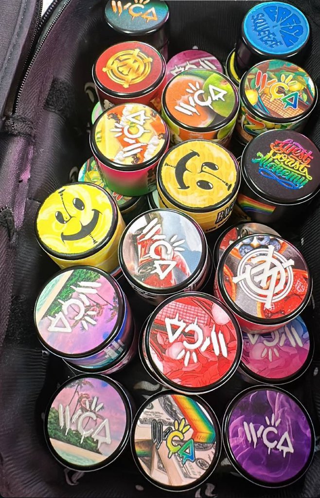 CatherineE28304's tweet image. TEST RUN DAY….yall wanna get blessed or nah? ? First 5 slots to hit us up for testers will get em, first 5 and that’s that 💯💪🏻 
#westcoastalchemy #testers #slowfeetdonteat