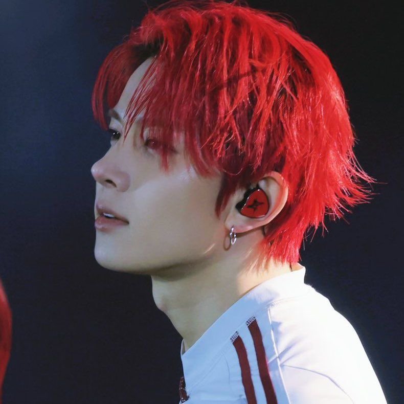 ‘ 𝘭𝘦𝘭𝘦 . 🪽┆# sevEN ! tweet media