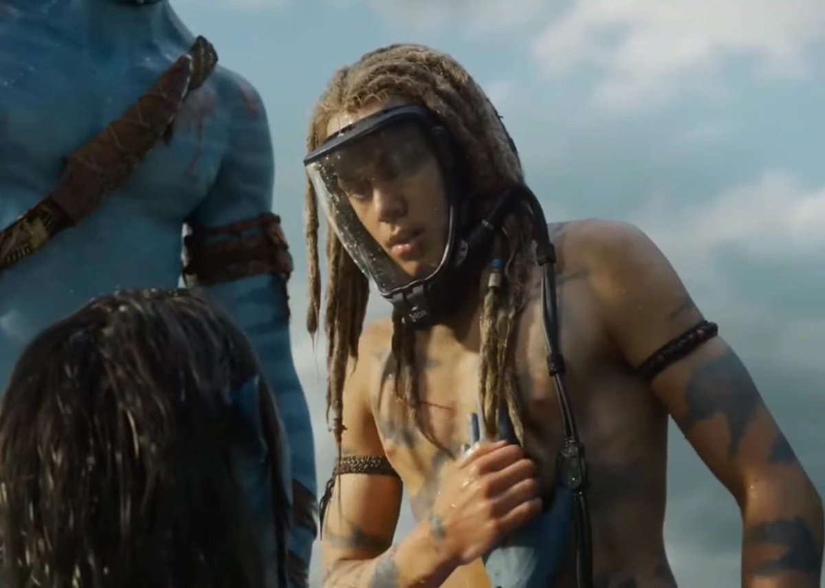 🍉🦖flora is in hugh york city tweet media