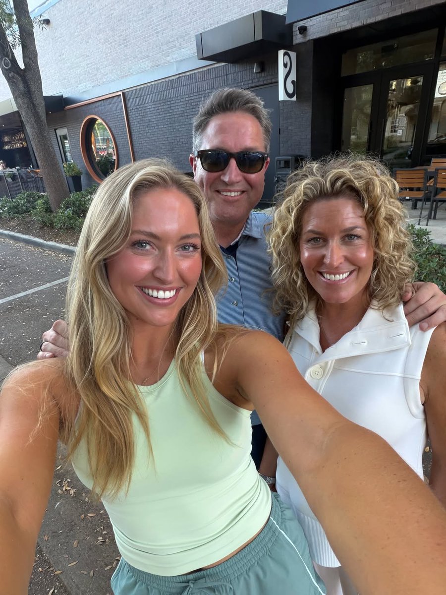 chendo230's tweet image. EVERYTHING HALLELUJAH 🥹
•
• 
• 
#life #family #love #happy