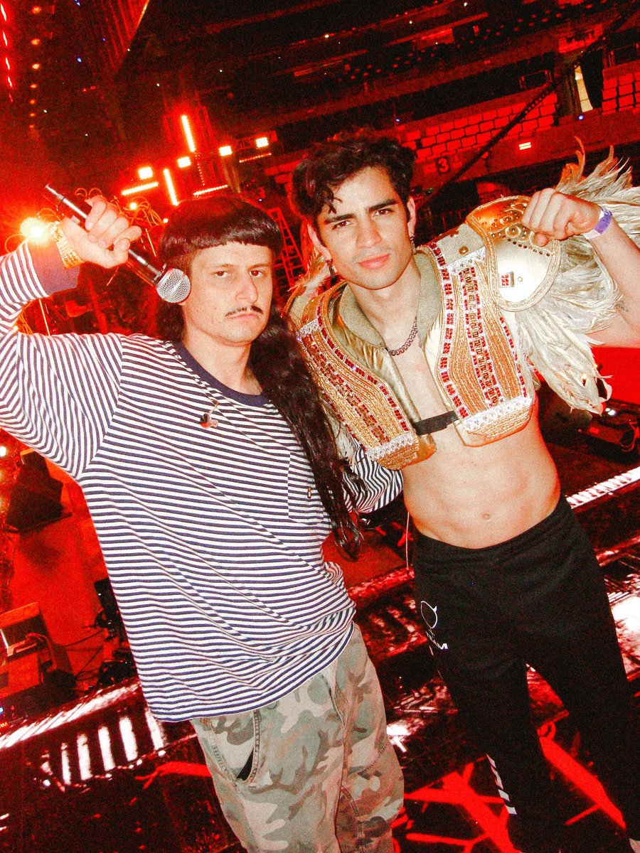 𝕒𝕘𝕝𝕒𝕖𝕖 ☿ 𝔸𝔸ℝ𝕆ℕ ℂ𝔸𝕄ℙ𝔼Óℕ ☿ tweet media