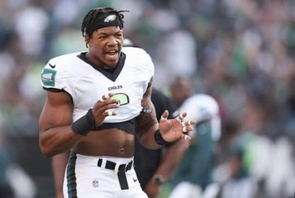 The Eagles are picking up the fifth-year option for pass rusher Nolan Smith, per source.

Locks him into around $13.7M in 2027.