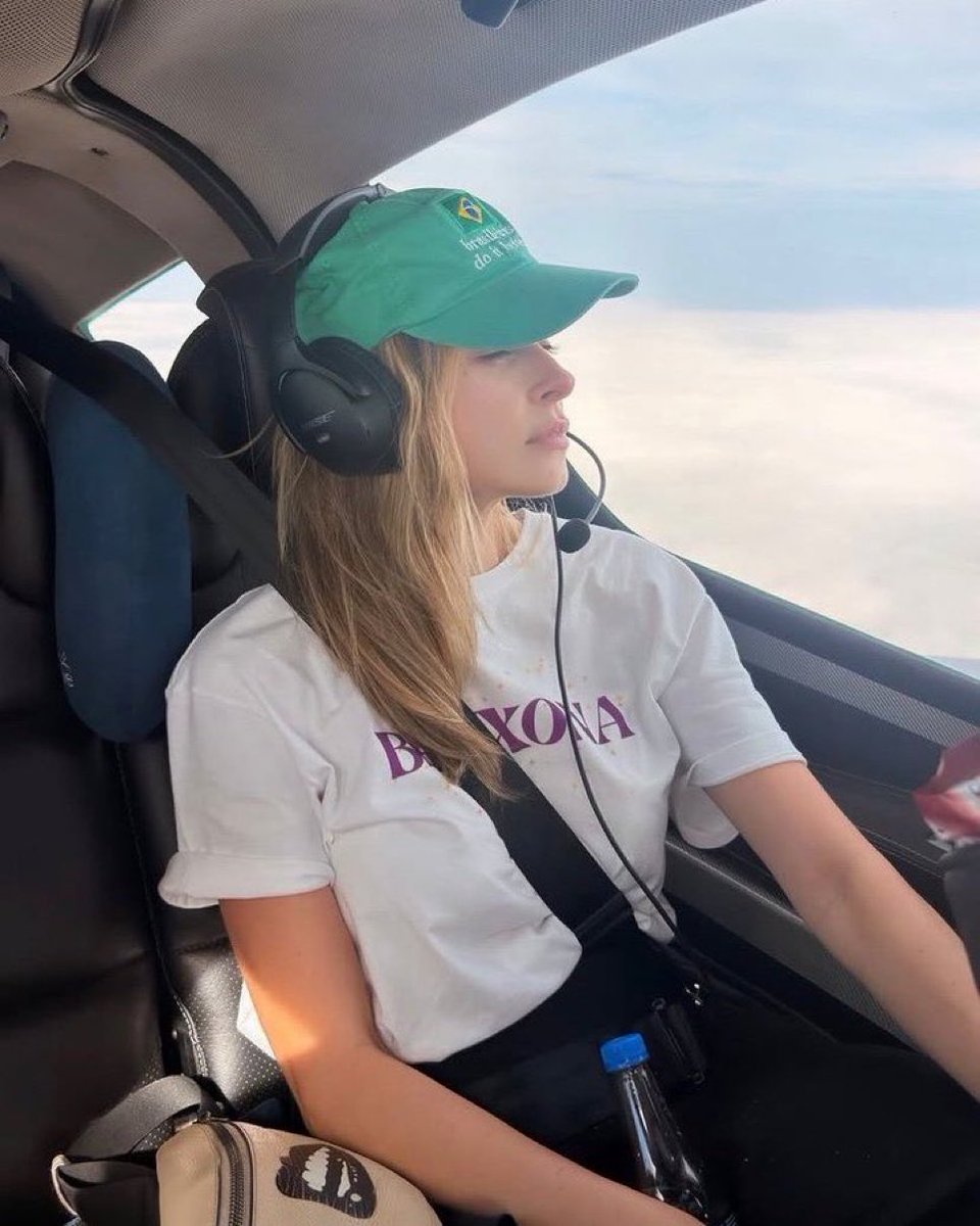 maria mari eilish grande renault da silva tweet media