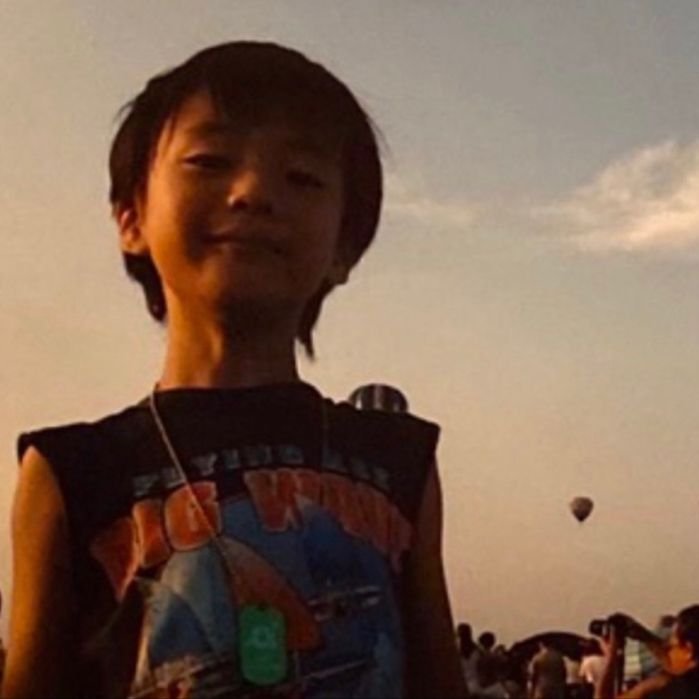 💭• 042726 | #ANTON via 🫧

🦕o que é realmente triste não é só olhar pra trás e relembrar o passado, mas perceber que você tá se distanciando cada vez mais dele. só seguindo em frente, nunca voltando.

eu não sou um computador com armazenamento ilimitado, ou sequer posso fazer