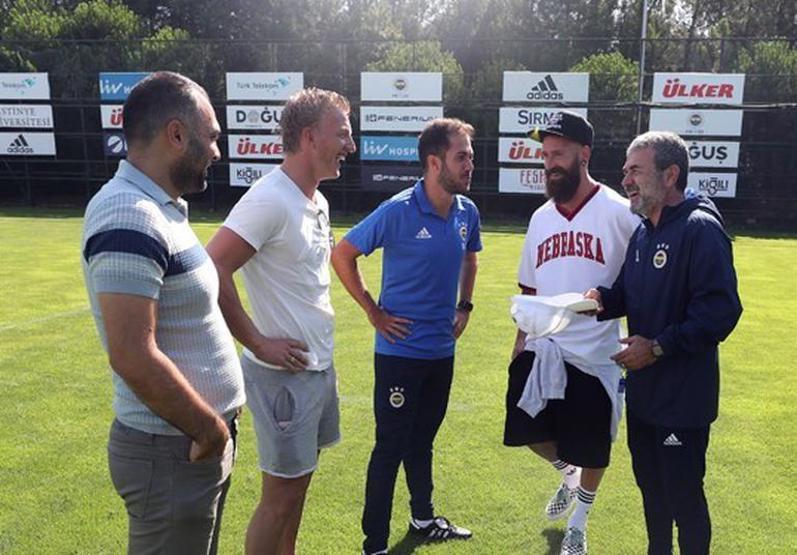 Ahmet #YeniHesap tweet media