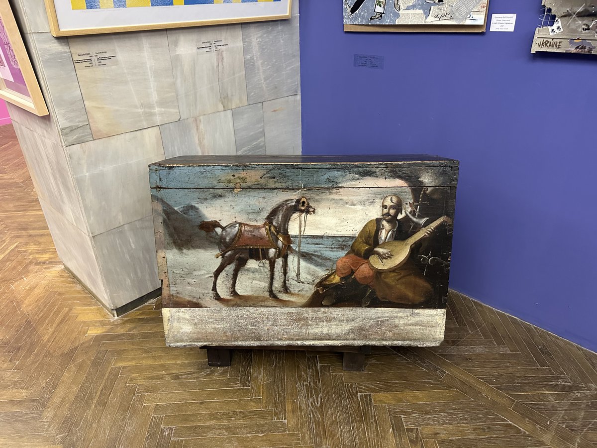 Let me tell you about the Dnipro Museum of Art.

It used to have a very rich collection – even a Rembrandt, if I am not mistaken. The collection had to be hidden (only certain people know where it is), so now the museum mostly hosts temporary exhibitions.

From the outside, it