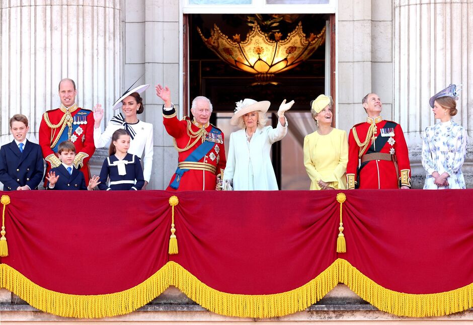 Tiaras & Tears tweet media