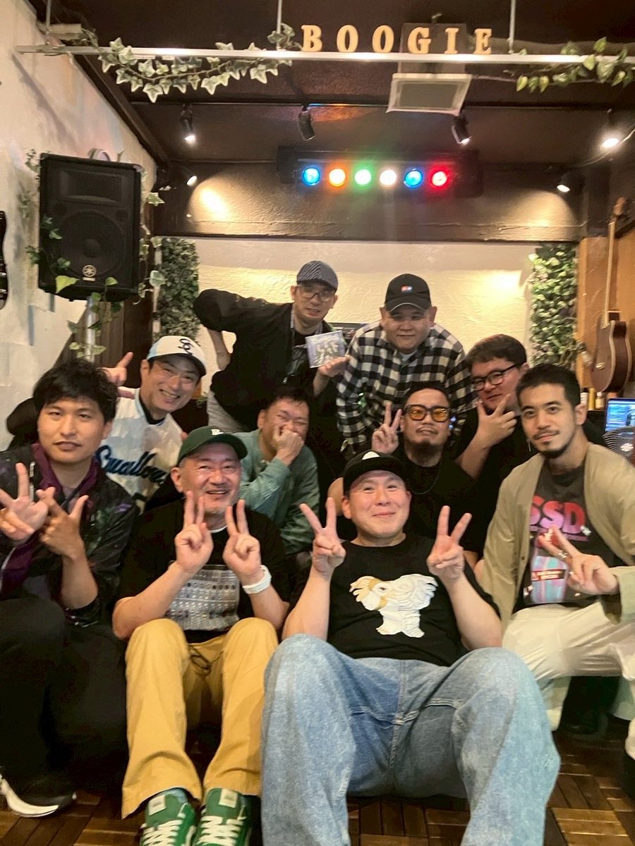 おはようございます
仕事行ってきます
明日は今週唯一の休みなので今日は全力投球🔥