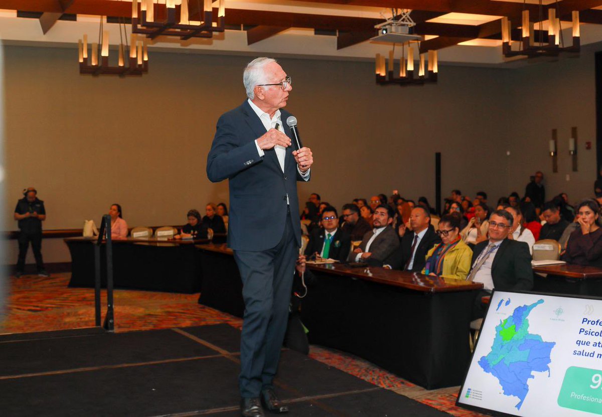 MinSaludCol's tweet image. #AEstaHora | El #MinSalud, Dr. @GA_Jaramillo, presenta los avances del Gobierno en la garantía del derecho a la salud mental en Colombia.

Las acciones están enfocadas en el cuidado de la vida, la protección de las personas y el fortalecimiento del bienestar y la calidad de vida
