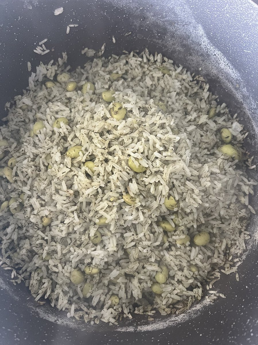 Roya Savaki tweet media