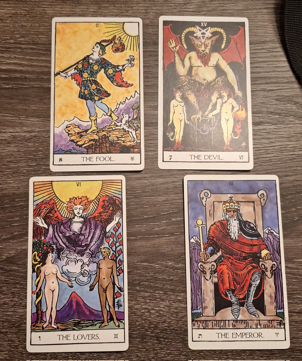 AzraelTaro77832's tweet image. There are 2 opposing influences fighting for control of Earth right now Uranus in Gemini and Saturn in Aries.

Uranus is trying to lift the curtain on Earth and bring moral clarity, Saturn wants stagnation through violence, conflict and war. #tarot #astrology #starseed #lightwork