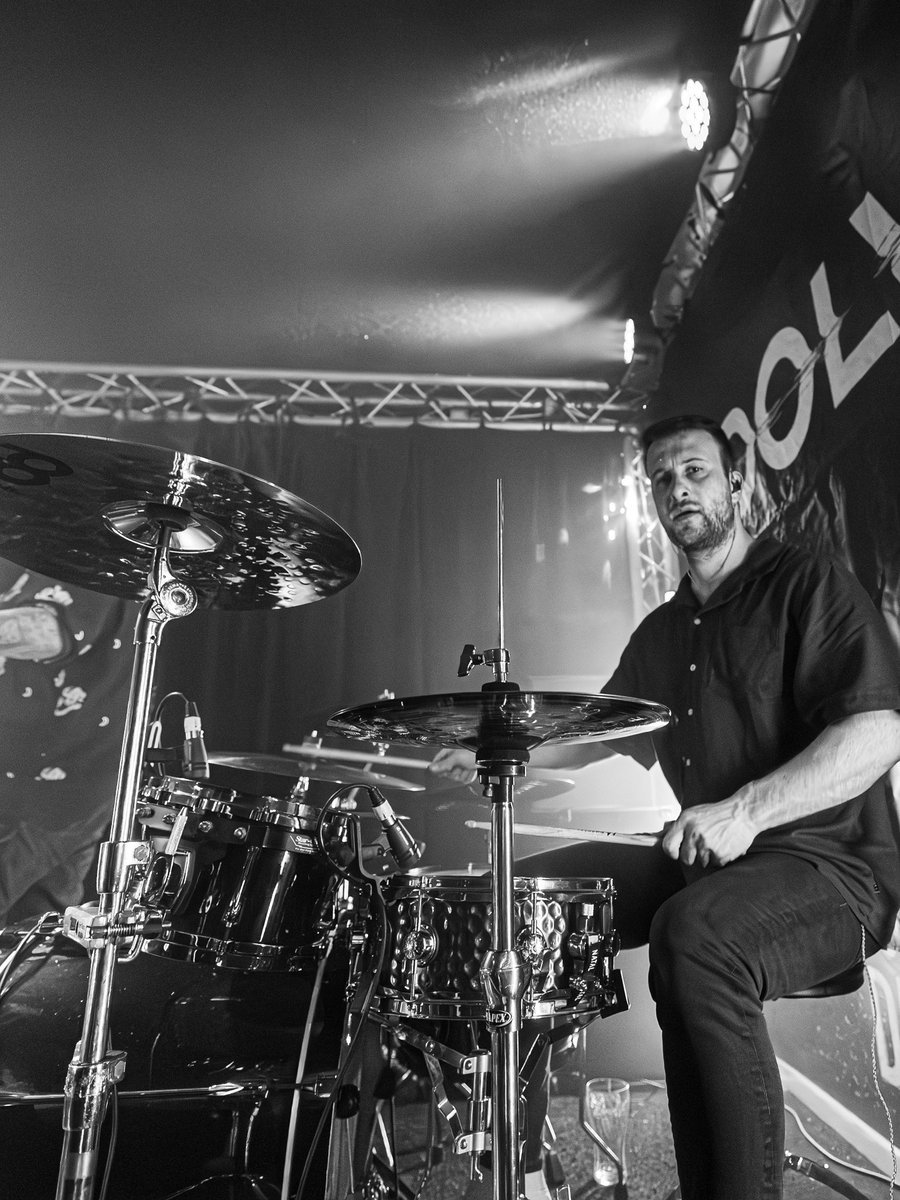 idolveinband's tweet photo. Thank you Cambridge for helping us conclude a magnificent tour! We've enjoyed this run with the guys in @endscapeband and hope to see them all again very soon.
-
A special thank you to Shenae Shores for all of the amazing shots and footage from the tour!
-
#live #tour #metal https://t.co/ndgxnFDsFn