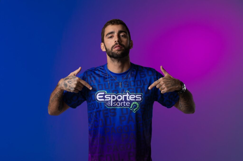 ZeF_2026's tweet photo. Acho que a Luana Piovani esquece disso aqui! Será que os filhos dela também merece ser amaldiçoados por conta do pai deles ter sido embaixador do esporte da sorte em 2022? https://t.co/sKtk8iu5pB