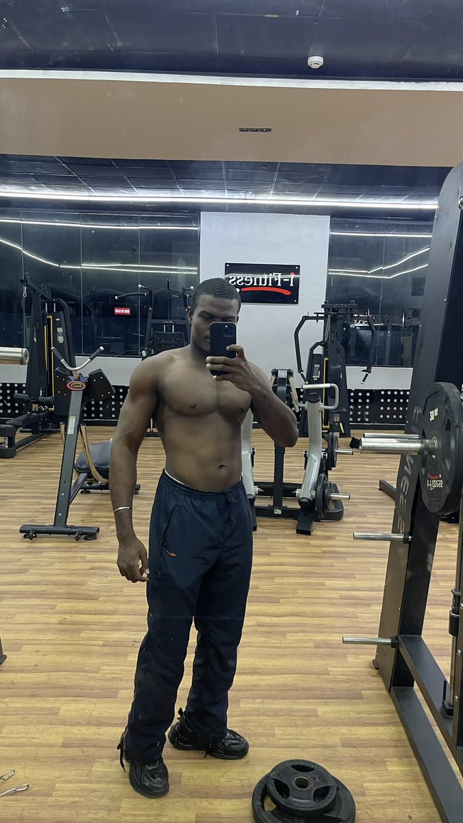 niyi__dev's tweet photo. What did you train today ??
Feel free to drop post workout pictures here ๐๐
#fitness #gym #gymlover #ifitness #gymshark #fitness https://t.co/QT4I5u3N4N