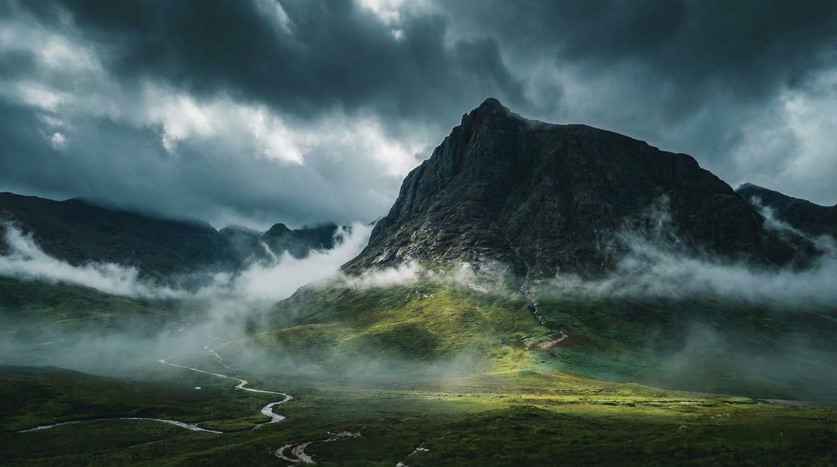 huddaz712's tweet image. I decided to use Ai on photo's I took and created what I think are some nice images. Here are some I produced of #Glencoe in #Scotland 
#landscapephotography #photooftheday #ScottishHighlands
#mountains #lochs #landmarks #photography