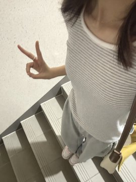 リ tweet media