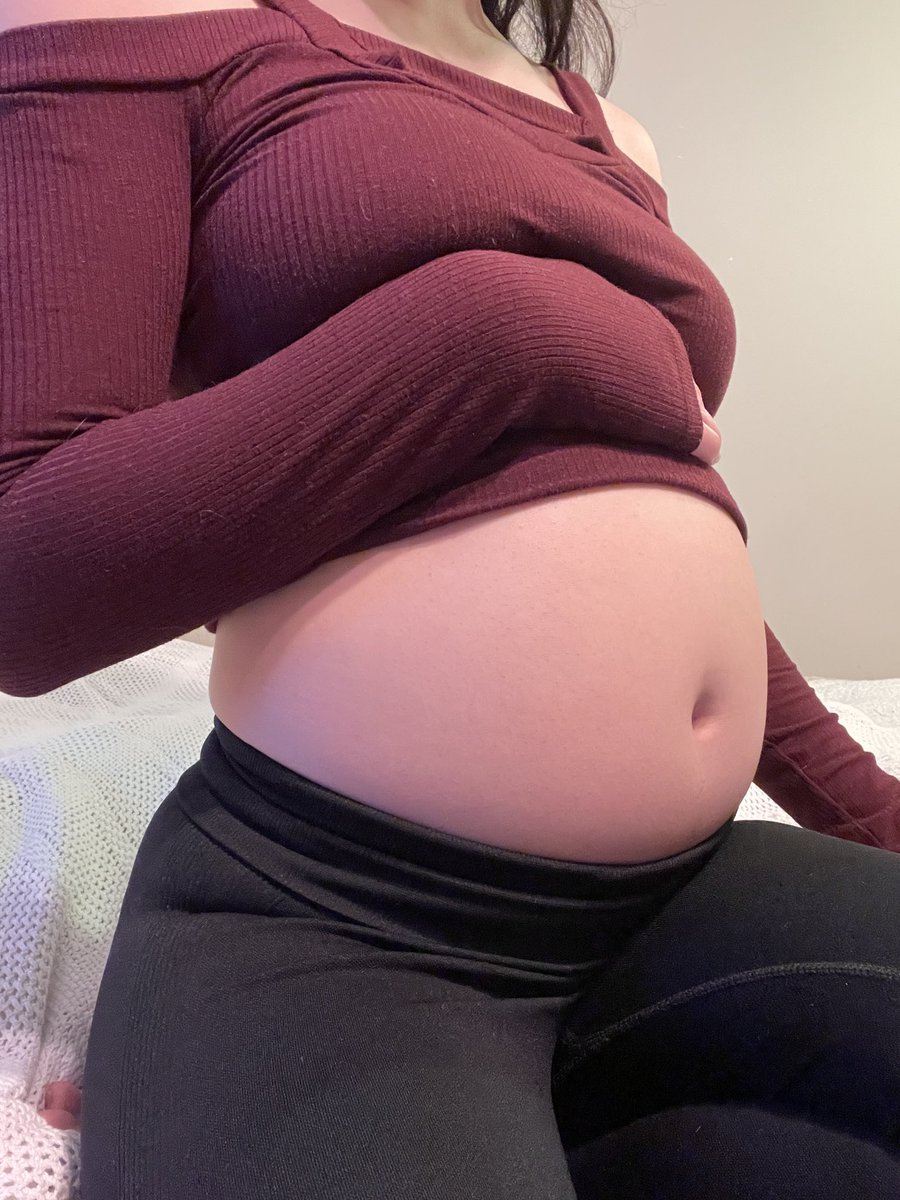 Lily • Belly Stuffing 🤰🏻 tweet media