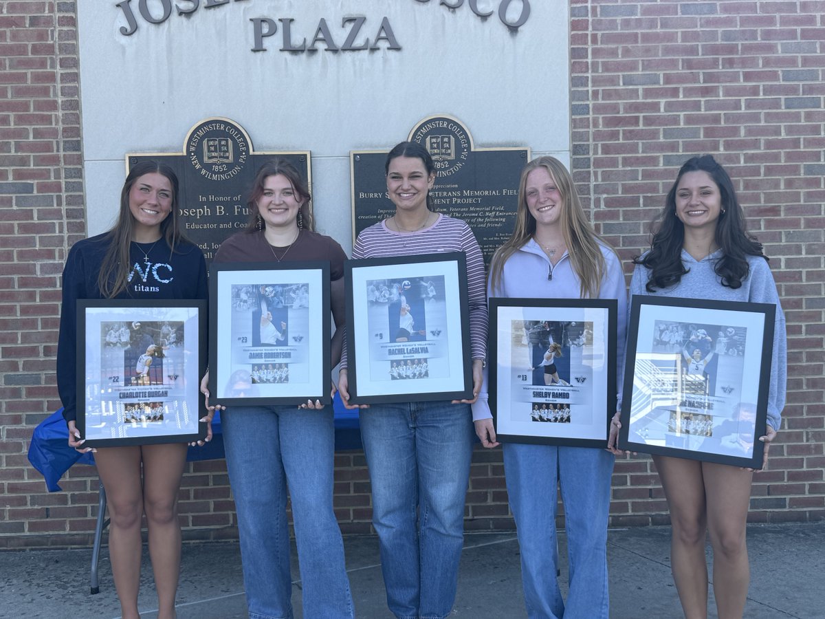 WestminsterVB's tweet photo. It’s so hard to say goodbye to this class. Five young women who I have watched grow. Can’t wait to see what the future holds for them. #TITANPROUD https://t.co/hC4KOaT5ug