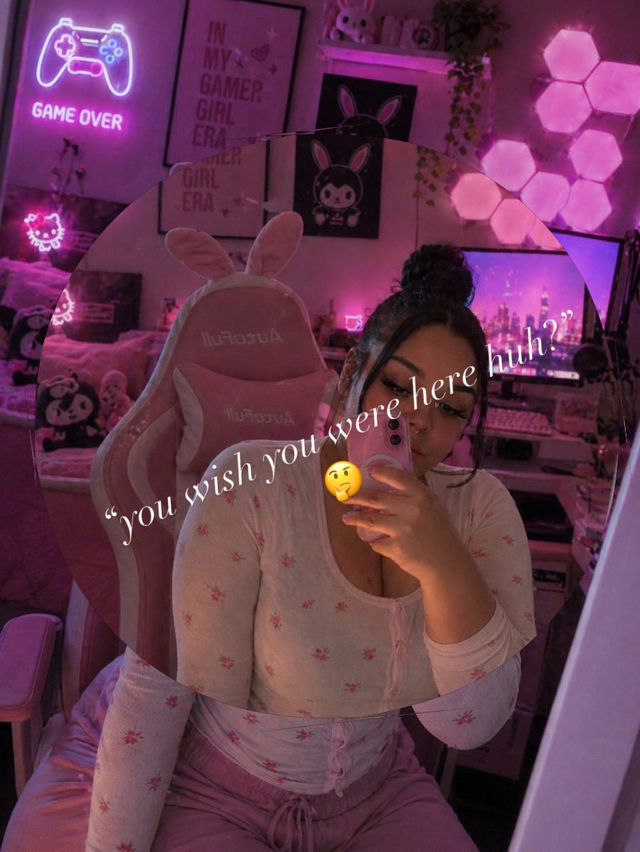 lilBlushbunnyxo's tweet image. if you like cute girls with a mean streak… you already know what to do 💗  

I look sweet but I will absolutely talk my shit and keep you in line 😇  

🎮 gamer girl  
💬 I actually reply  
🔥 teasing + spicy vibes  

don’t just stare… link in bio 👇
#fyp #trending #content